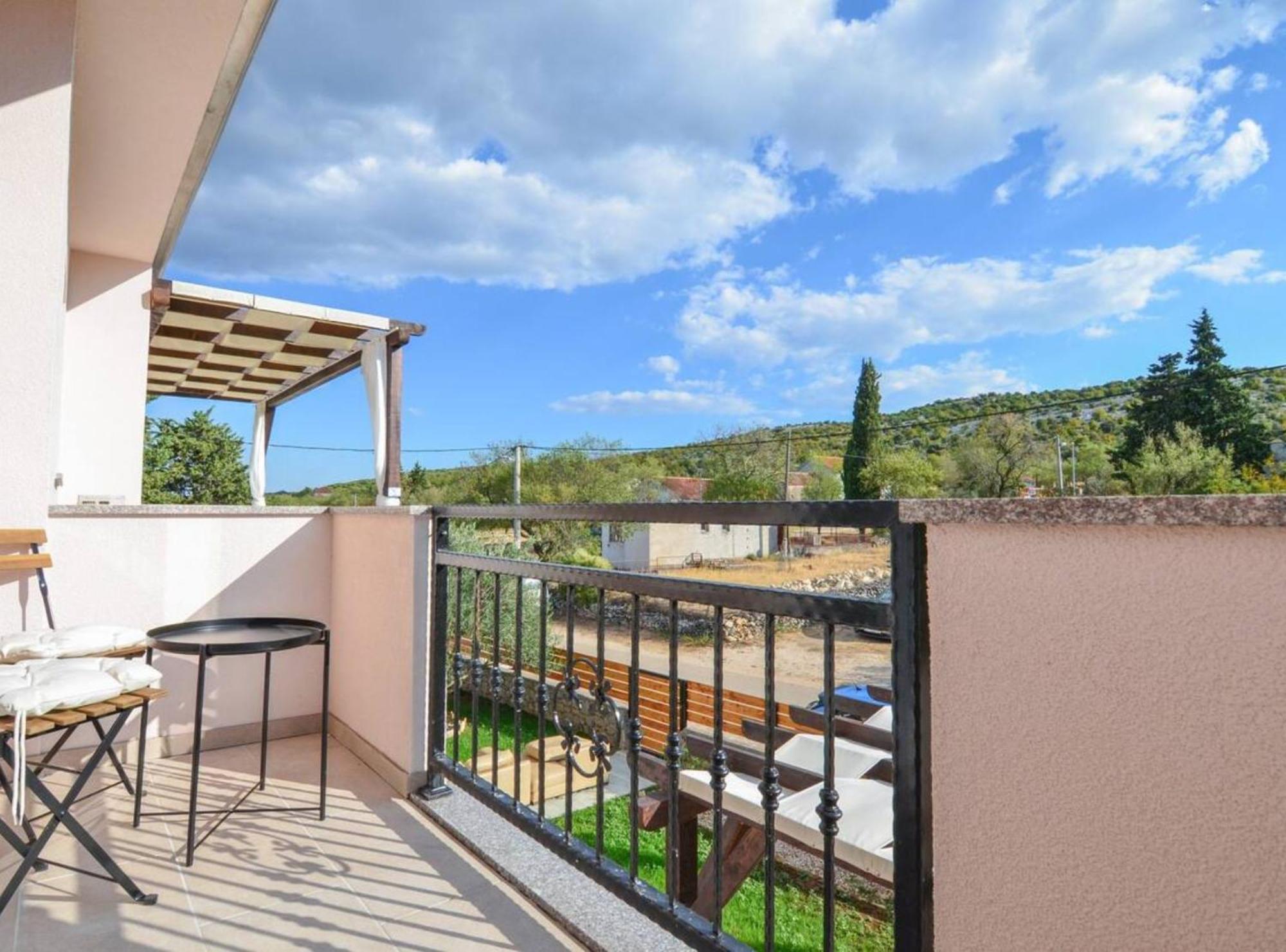 Apartment Villa Troskot Pirovac Bagian luar foto