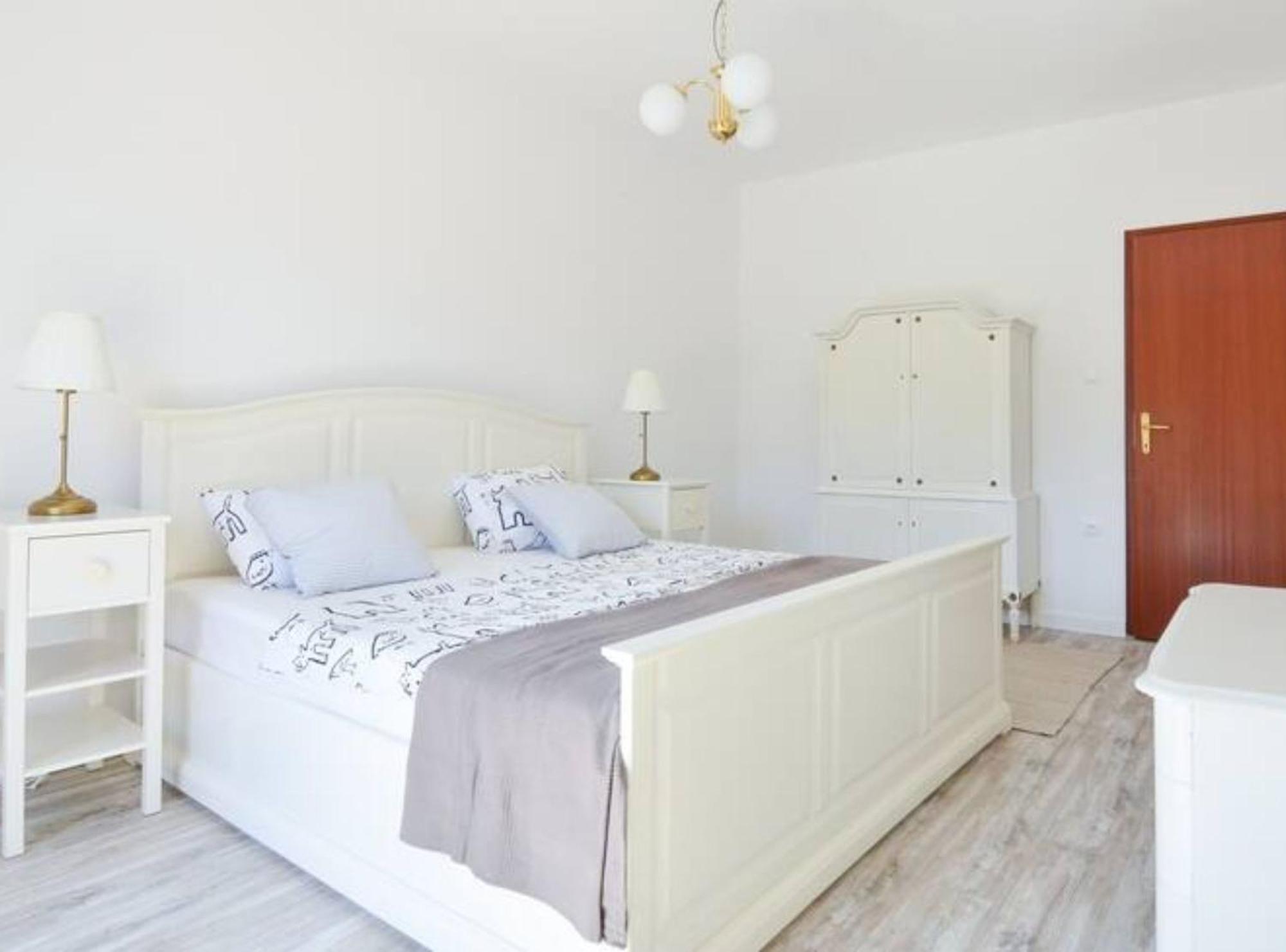 Apartment Villa Troskot Pirovac Bagian luar foto